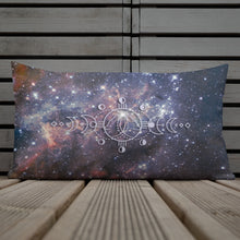 Load image into Gallery viewer, Pillow - Wolves Howling with Moon Phases - Reversible